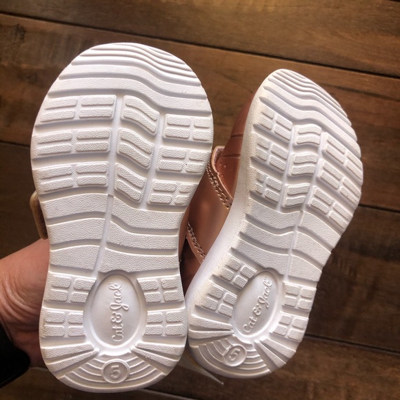 Toddler Girls' Kolbi Sneakers - Cat & Jack™ - Picture 4 of 4